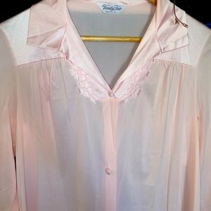 Vanity Fair Pink Lingerie Robe